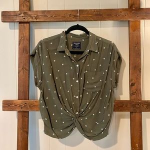 ABERCROMBIE cropped blouse- Small